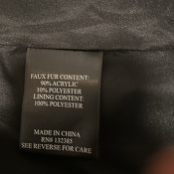 Faux fur - Picture 4 of 4